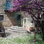 Affittacamere Iliolithos 4*