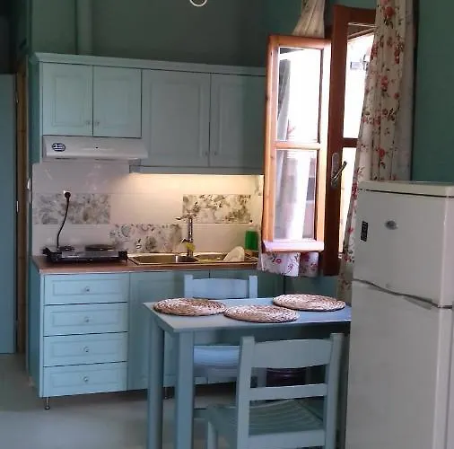 Gasthuis Iliolithos 4*