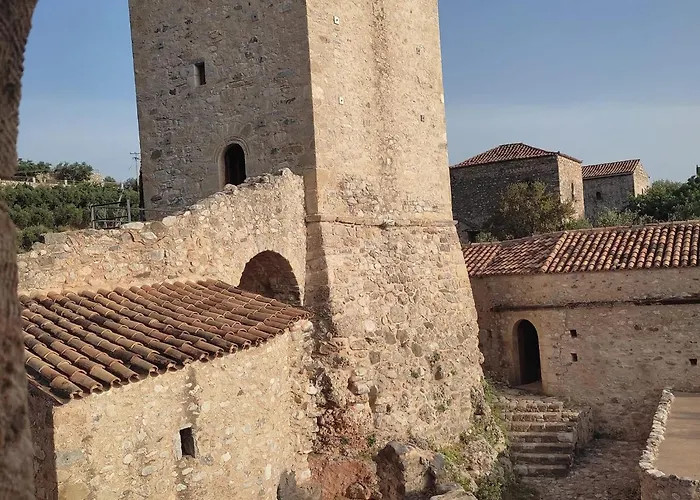 Iliolithos Pensión 4*