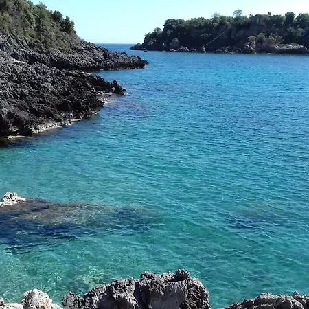 Iliolithos Πανσιόν