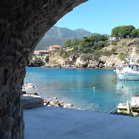 Πανσιόν Iliolithos