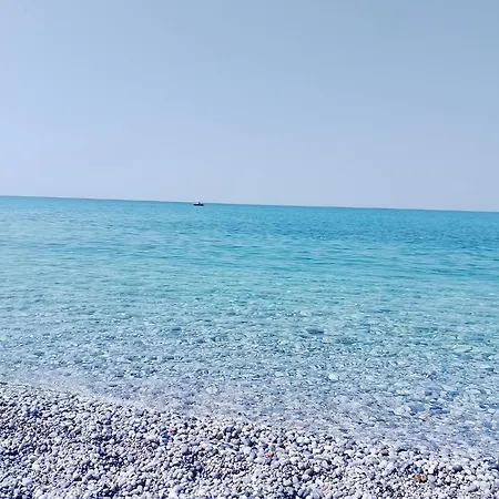Iliolithos Penzion 4*