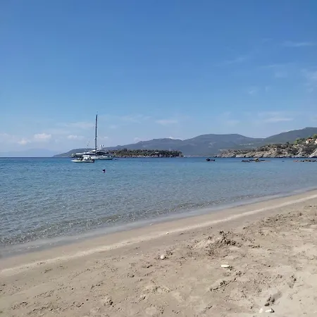 Iliolithos 4*