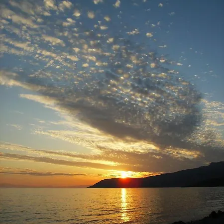 Iliolithos 4*