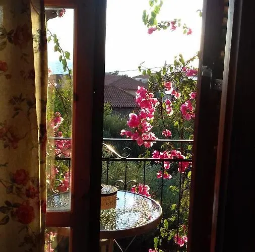 Iliolithos Guest house