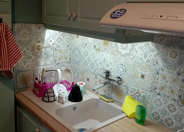 ゲストハウス Iliolithos カルダミリ