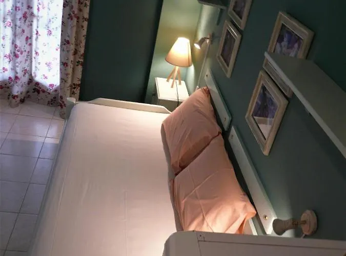 Iliolithos Pensionat Kardhamili